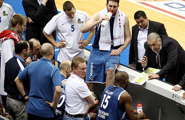 显情绪激动 显情绪激动